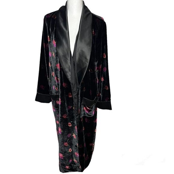 Victoria’s Secret Black Velvet Floral Satin Floor Length Women’s Robe Sz Small - Picture 1 of 12